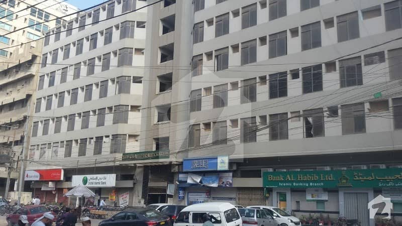 نیوچلی آئی آئی چندڑیگر روڈ کراچی میں 4 مرلہ دفتر 73 لاکھ میں برائے فروخت۔