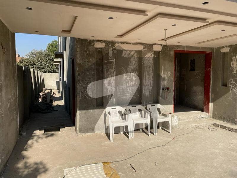 بحریہ ٹاؤن - غازی بلاک بحریہ ٹاؤن ۔ سیکٹر ایف بحریہ ٹاؤن لاہور میں 5 کمروں کا 10 مرلہ مکان 2.25 کروڑ میں برائے فروخت۔