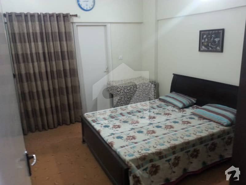 شادمان ٹاؤن - سیکٹر 14 / بی شادمان نارتھ ناظم آباد کراچی میں 2 کمروں کا 5 مرلہ فلیٹ 70 لاکھ میں برائے فروخت۔