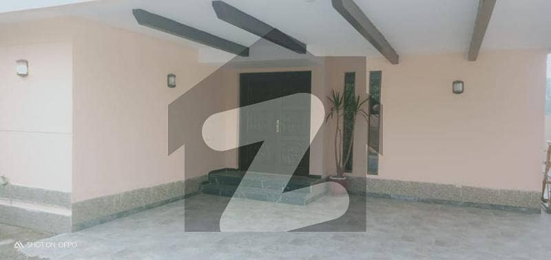 1 Kanal House (5 Beds ) Dha Phase 4 Sector HH Is Available For Rent