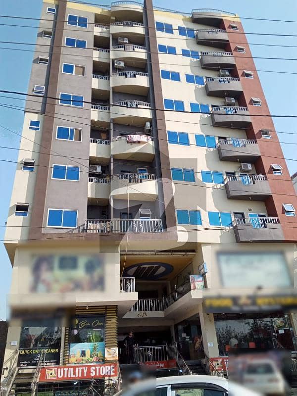 Flat 4b In Gulberg No. 1 Plaza