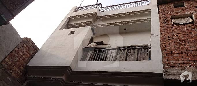 A Centrally Located House Is Available For Rent In Hameedpura