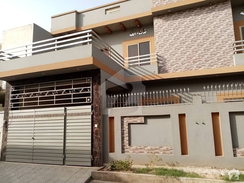 6.5 Marla House available for sale in Rehman Town if you hurry