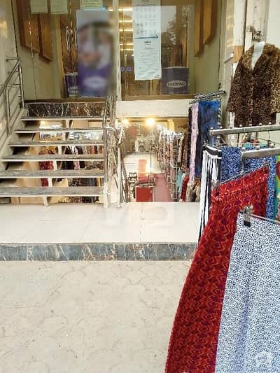 پی آئی اے ہاؤسنگ سکیم ۔ بلاک ڈی پی آئی اے ہاؤسنگ سکیم لاہور میں 5 مرلہ دکان 75 ہزار میں کرایہ پر دستیاب ہے۔