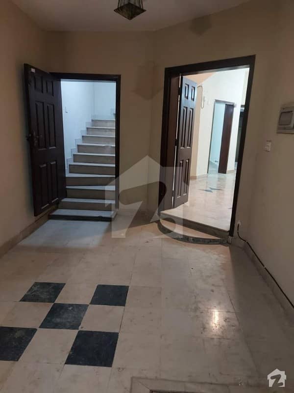 5Marla house available for rent  bahria town phase 8, Ali block