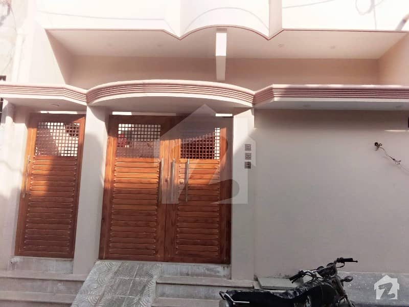 اسلام چوک اورنگی ٹاؤن کراچی میں 3 کمروں کا 3 مرلہ بالائی پورشن 1 کروڑ میں برائے فروخت۔