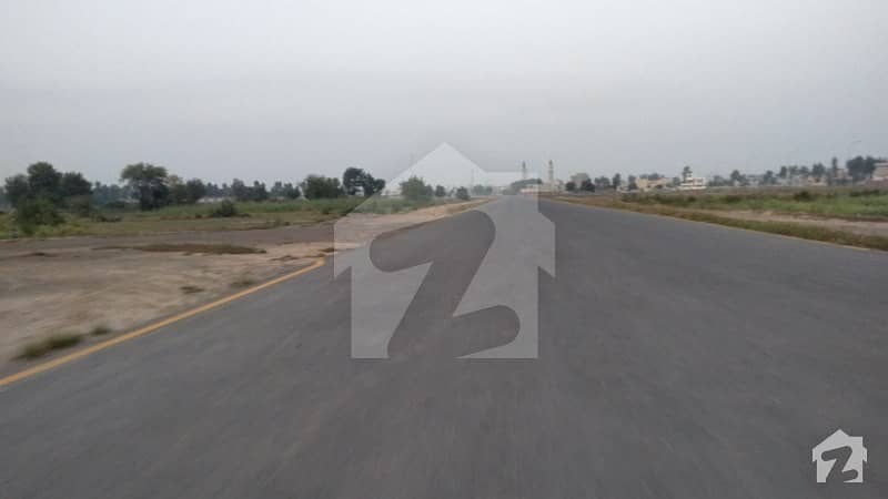 Plot # 107 60 Feet Carpet Road For Sale