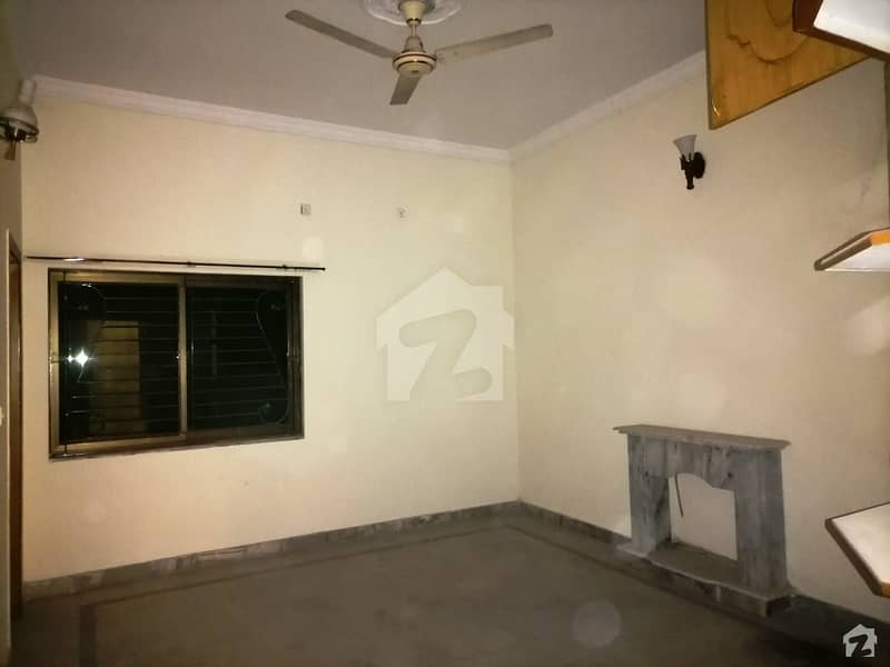 13 Marla House For Sale In Beautiful Sher Zaman Colony