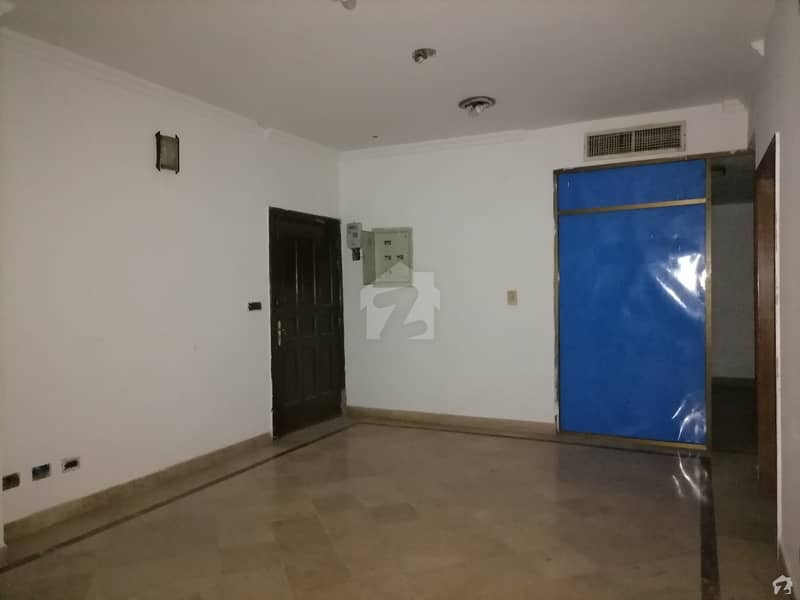 Get A 819 Square Feet Flat For Rent In Gulberg