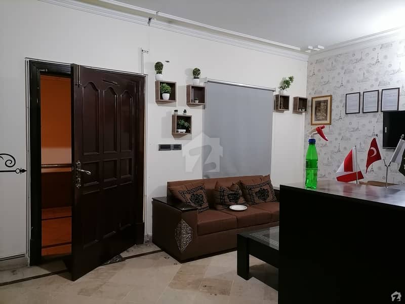 Spacious Flat Is Available In Gulberg For Rent