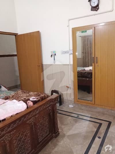سمن آباد فیصل آباد میں 2 کمروں کا 2 مرلہ زیریں پورشن 16 ہزار میں کرایہ پر دستیاب ہے۔
