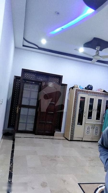 گلشنِ معمار - سیکٹر ٹی گلشنِ معمار گداپ ٹاؤن کراچی میں 5 کمروں کا 10 مرلہ مکان 2.7 کروڑ میں برائے فروخت۔