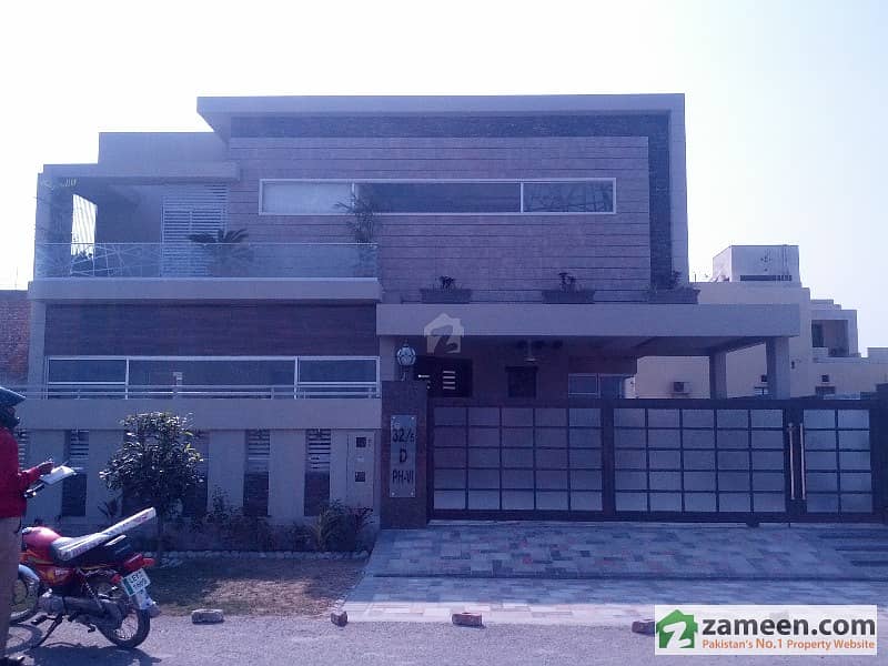 kanal brand new house in dha Lahore phase 3