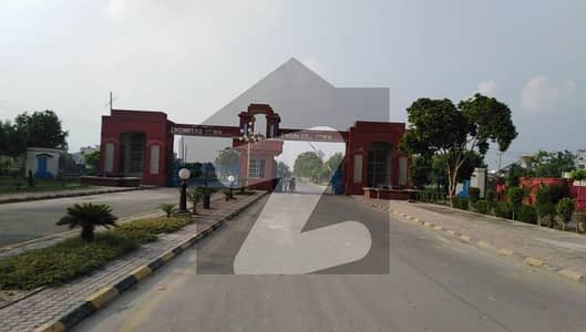 آئی ای پی انجینئرز ٹاؤن لاہور میں 2 کنال رہائشی پلاٹ 3.5 کروڑ میں برائے فروخت۔