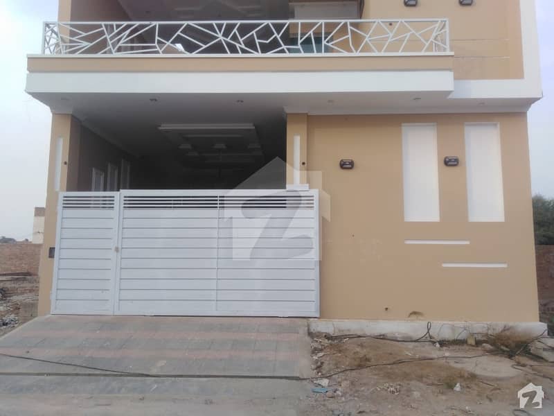 الحرام کے ایگزیکٹو ولاز جہانگی والا روڈ بہاولپور میں 3 کمروں کا 4 مرلہ مکان 95 لاکھ میں برائے فروخت۔