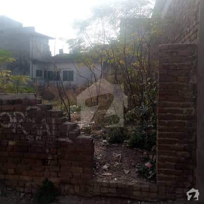 گلستان کالونی راولپنڈی میں 10 مرلہ رہائشی پلاٹ 60 لاکھ میں برائے فروخت۔