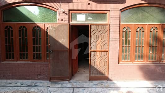 سمن آباد لاہور میں 6 کمروں کا 1 کنال مکان 4.95 کروڑ میں برائے فروخت۔