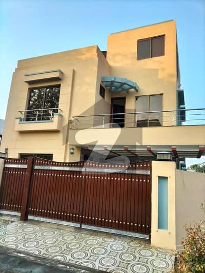 10 Marla Corner House For Sale In Rafi Block Bahria Town Lahore