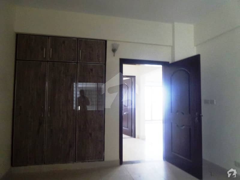 شیرزمان کالونی راولپنڈی میں 4 کمروں کا 13 مرلہ مکان 1.7 کروڑ میں برائے فروخت۔