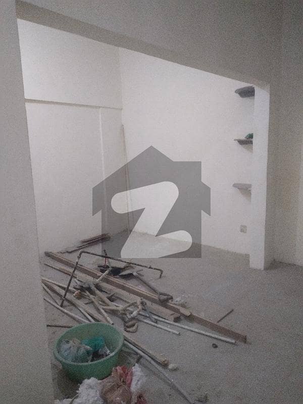 300 Square Feet Shop In North Karachi - Sector 11-C/1 For Rent