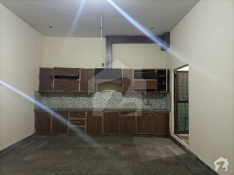 16 Marla 3-bedroom Lower Portion For Rent In Old Officer's Colony Lahore Cantt.