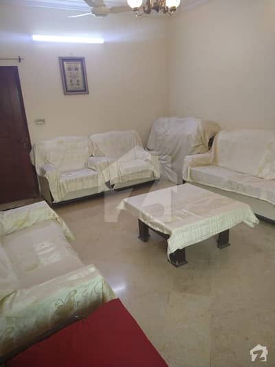 گلستانِِ جوہر ۔ بلاک 4 گلستانِ جوہر کراچی میں 3 کمروں کا 7 مرلہ بالائی پورشن 1.3 کروڑ میں برائے فروخت۔