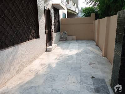 Model Town House For Rent