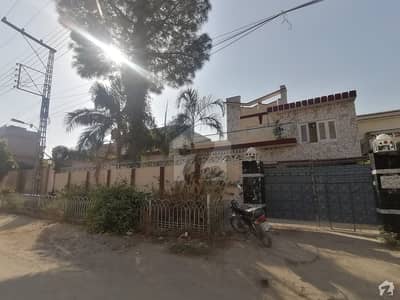 House In Marghzar Colony Sized 20 Marla Is Available