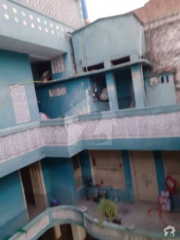 گوال منڈی راولپنڈی میں 10 کمروں کا 9 مرلہ مکان 3.25 کروڑ میں برائے فروخت۔