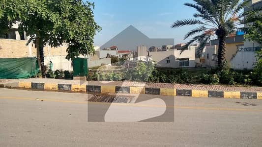 وی 5 جی مال بحریہ انٹلیکچول ویلج بحریہ ٹاؤن راولپنڈی راولپنڈی میں 5 کنال کمرشل پلاٹ 35 کروڑ میں برائے فروخت۔ وی 5 جی مال بحریہ انٹلیکچول ویلج بحریہ ٹاؤن راولپنڈی راولپنڈی میں 5 کنال کمرشل پلاٹ 35 کروڑ میں برائے فروخت۔
