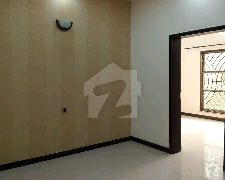 Ideal Flat For Sale In Model Town