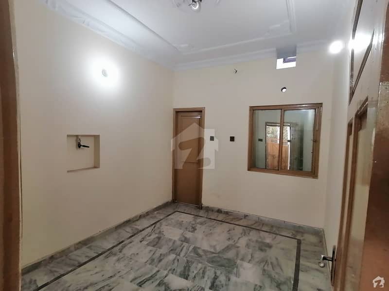 5 Marla House Available In Hayatabad For Sale