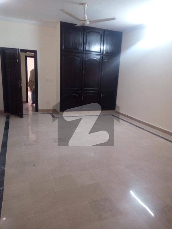 Ghauri Town Bachelor Female Lady Worker Room For Rent 11000