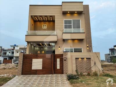 05 Marlas Beautiful House For Sale