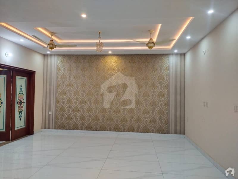 Unbelievably-priced House Available In Faisalabad For Rent