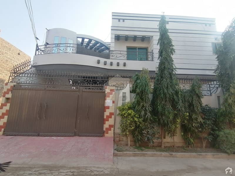 9 Marla House For Sale In Madina Town