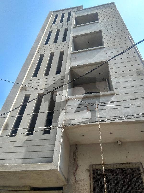 شانتی نگر گلشنِ اقبال ٹاؤن کراچی میں 3 کمروں کا 4 مرلہ فلیٹ 66 لاکھ میں برائے فروخت۔