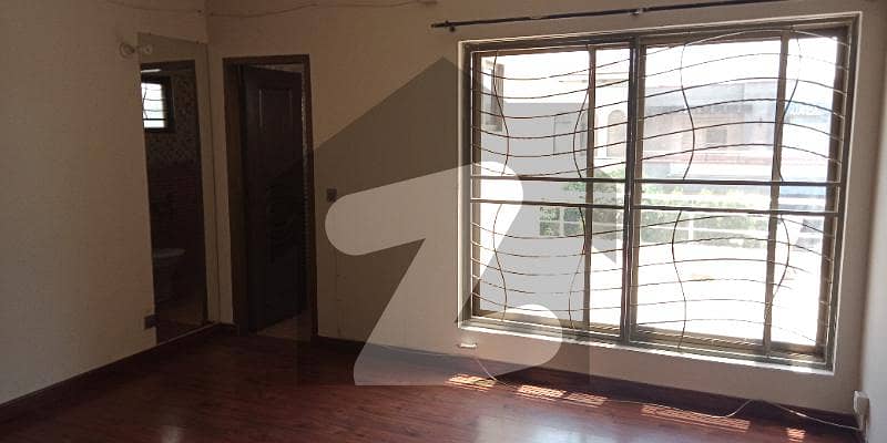 Defence Beautiful Non Furnish One Room For Rent In State Life Housing Society In One Kanal House