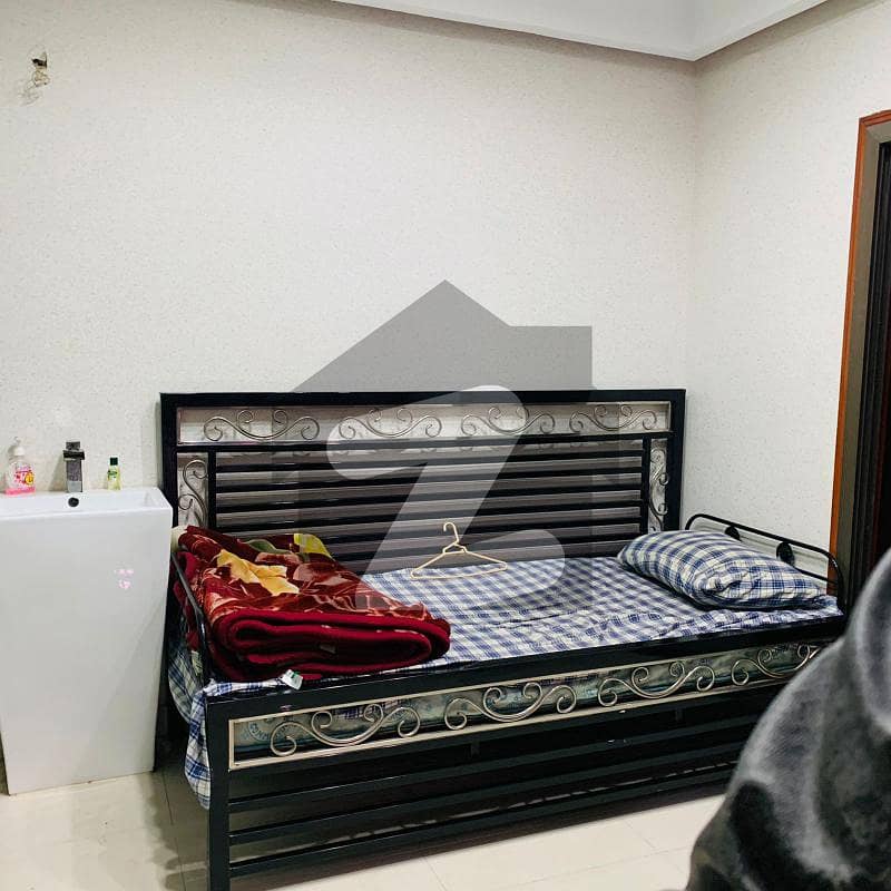 روفی گرین لینڈ سکیم 33 کراچی میں 5 کمروں کا 5 مرلہ مکان 2.5 کروڑ میں برائے فروخت۔