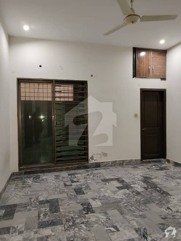 5 Marla 2nd Floor For Rent In Al Madina Avenue College Road Lahore