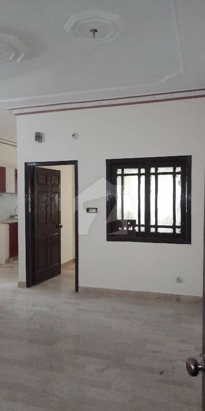 850 Square Feet Flat Ideally Situated In Nazimabad 3