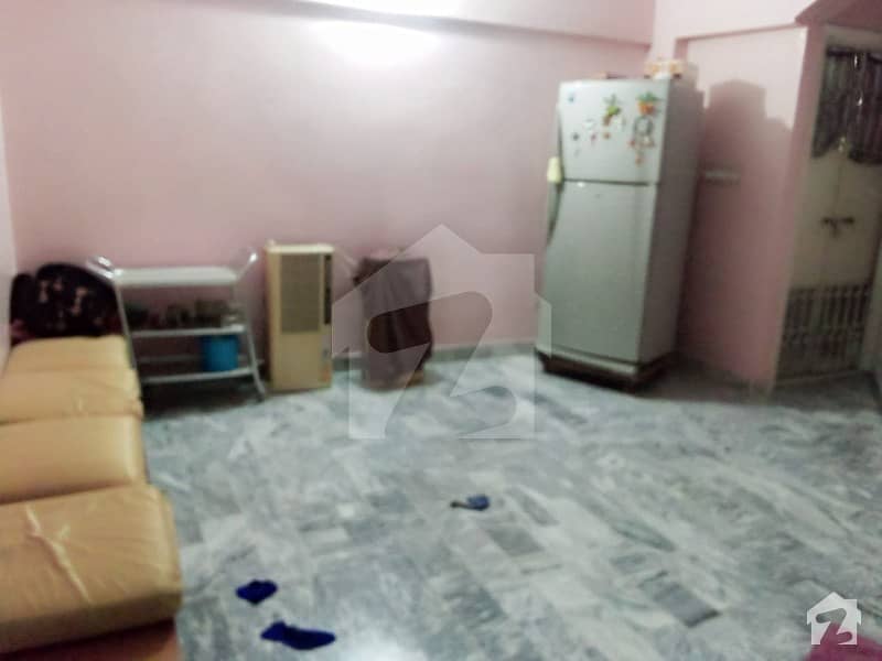 1000 Sq Flat For Sale