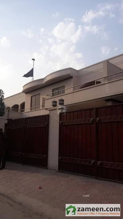 10 Marla Beautiful House At Very Low Price 10 Marla Beautiful House At Very Low Price