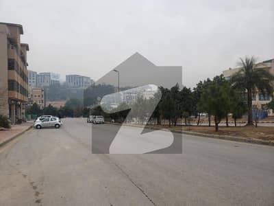 Dha Phase 01 Sec F, 8 Marla Commercial Corner Plot With Extra Land For Sale