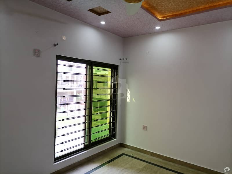 بسم اللہ ہاؤسنگ سکیم جی ٹی روڈ لاہور میں 4 کمروں کا 5 مرلہ مکان 1.2 کروڑ میں برائے فروخت۔
