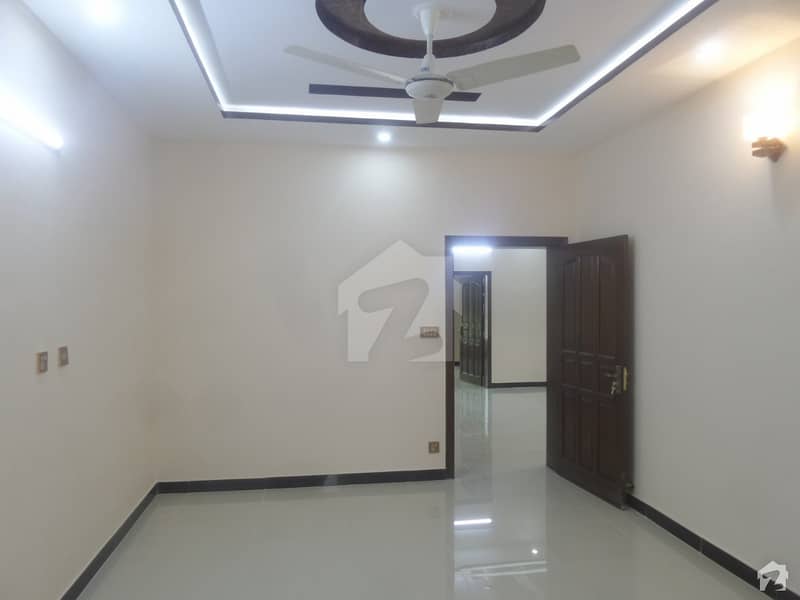Get 3200 Square Feet House In Rs 70,000,000