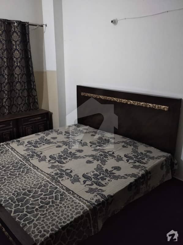 علامہ اقبال ٹاؤن لاہور میں 2 کمروں کا 5 مرلہ فلیٹ 32 ہزار میں کرایہ پر دستیاب ہے۔