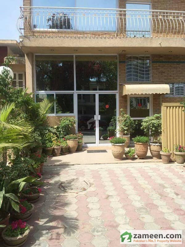 Furnished House For rent F6, Islamabad ID8785902
