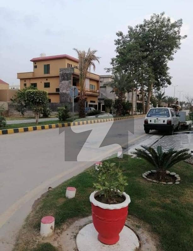 5 Marla Corner Commercial Plots For Sale In Ideal Location Of Park View City Lahore Contact
