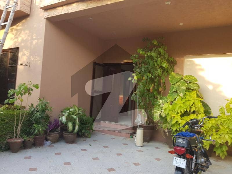 Excellent Bungalow Ground Portion 500 Yds For Rent Dha Phase 8